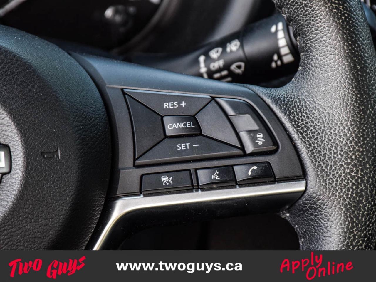 2023 Nissan Kicks SV Special Edition   WOW KMS   Htd Seats Photo