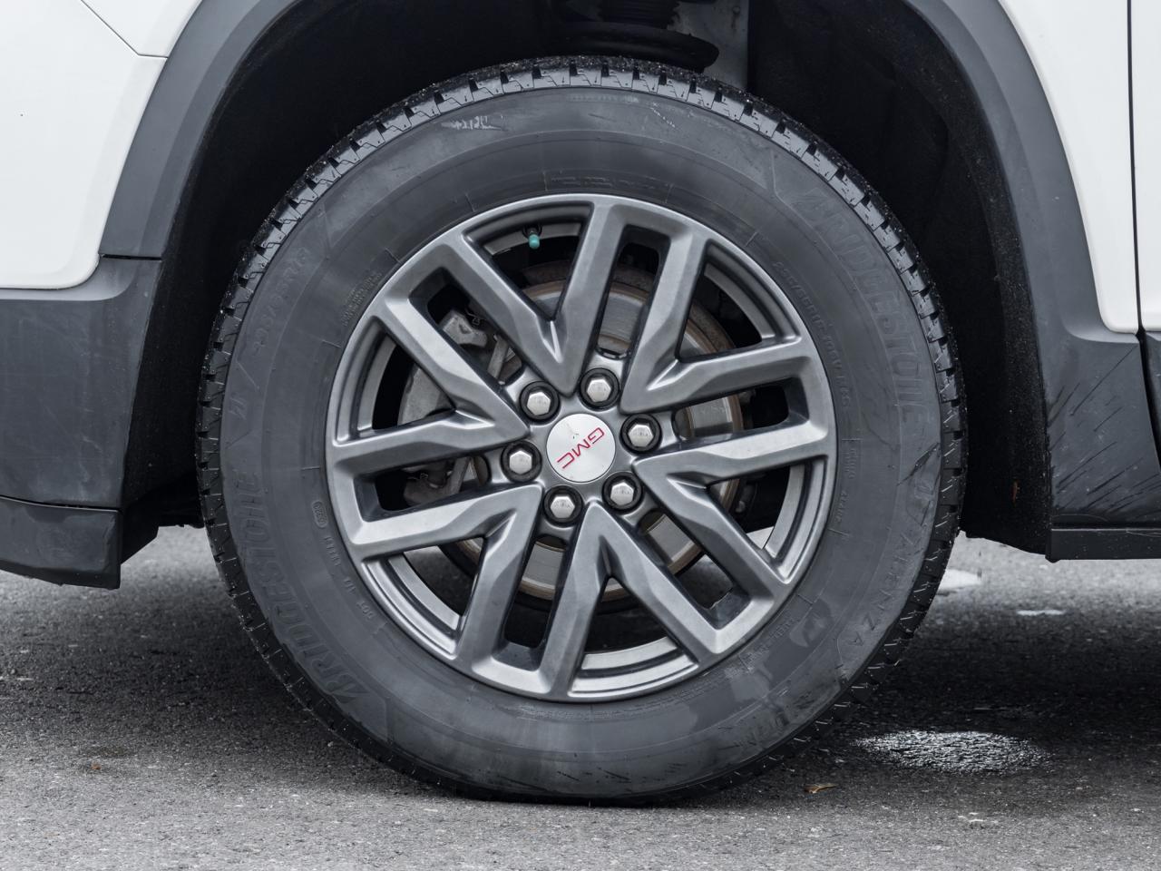 2019 GMC Acadia AS IS   Driver Alert PKG, AWD, BOSE SOUND Photo