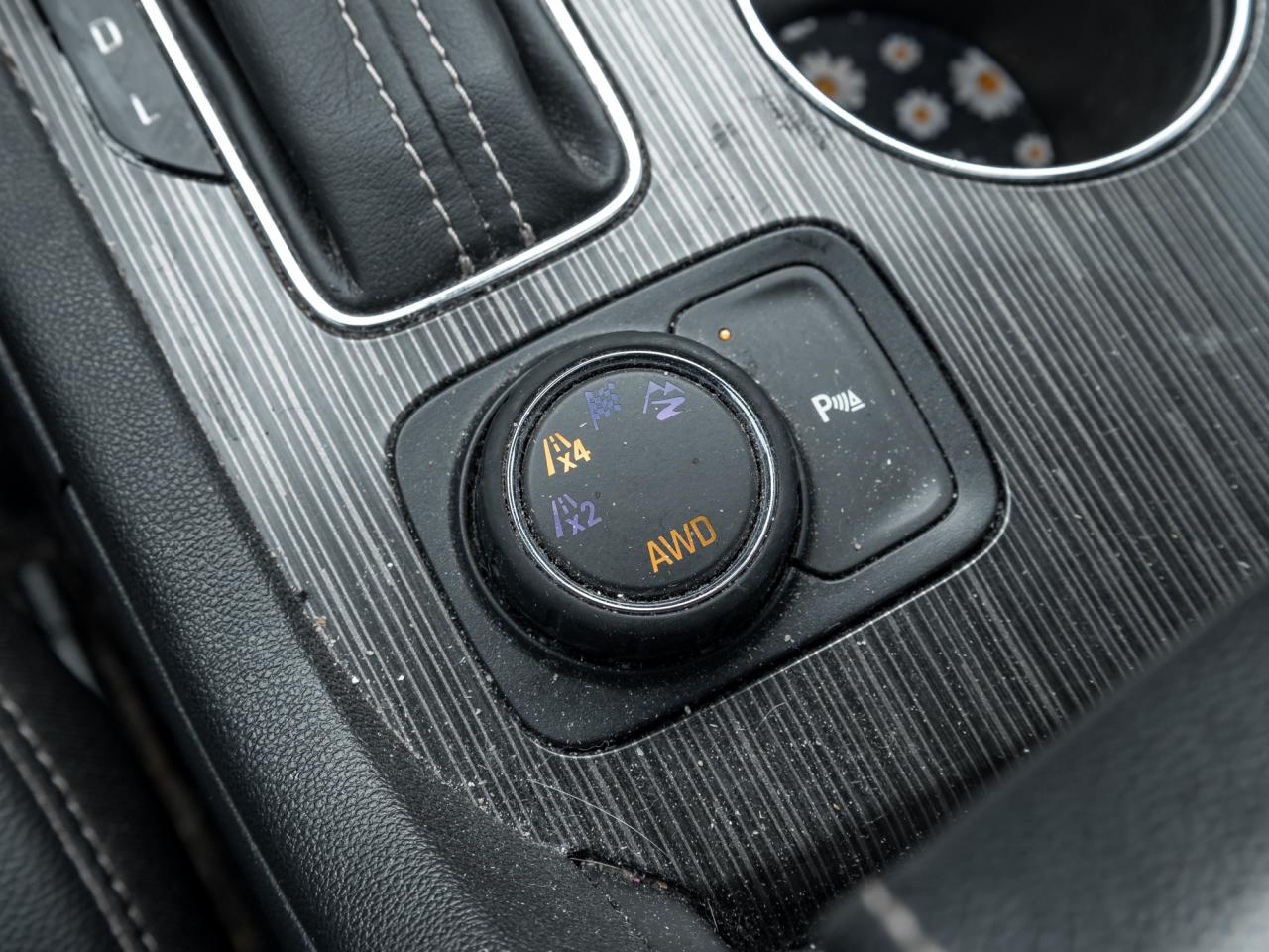 2019 GMC Acadia AS IS   Driver Alert PKG, AWD, BOSE SOUND Photo