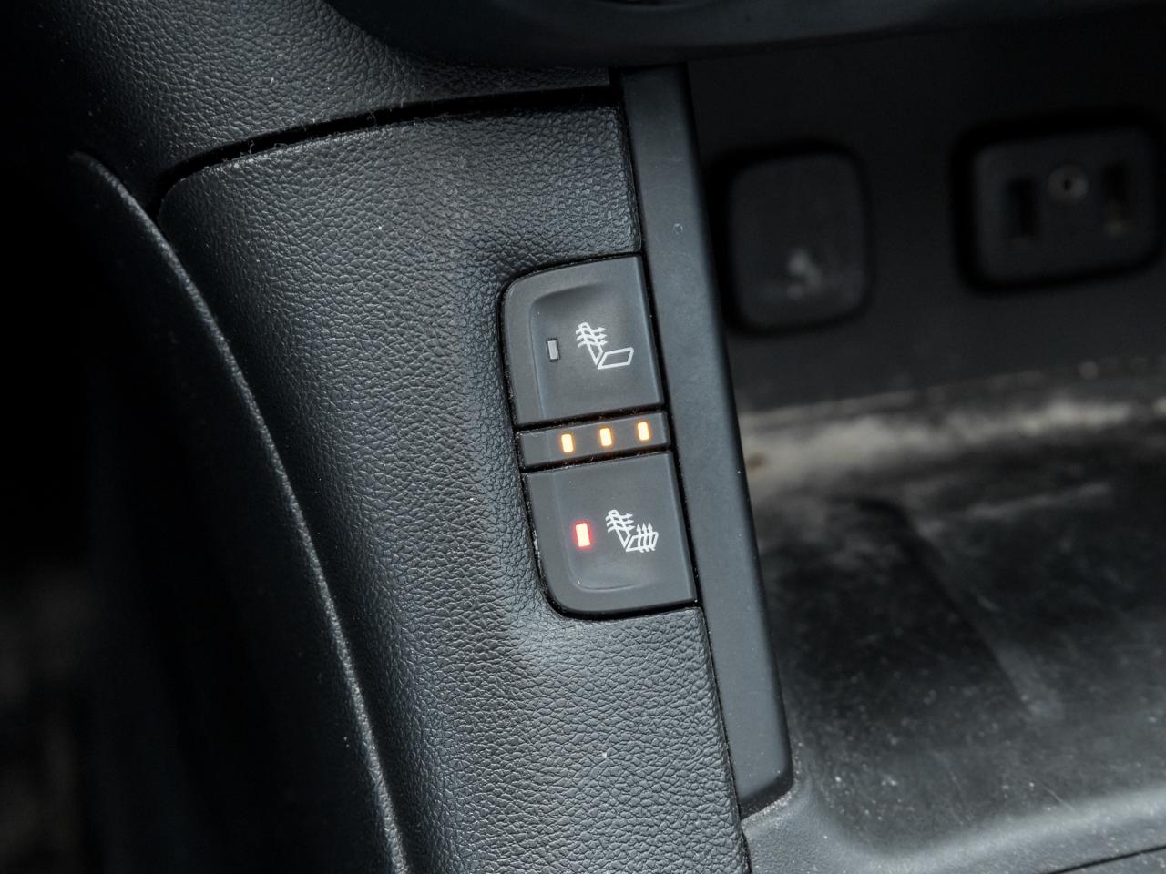 2019 GMC Acadia AS IS   Driver Alert PKG, AWD, BOSE SOUND Photo