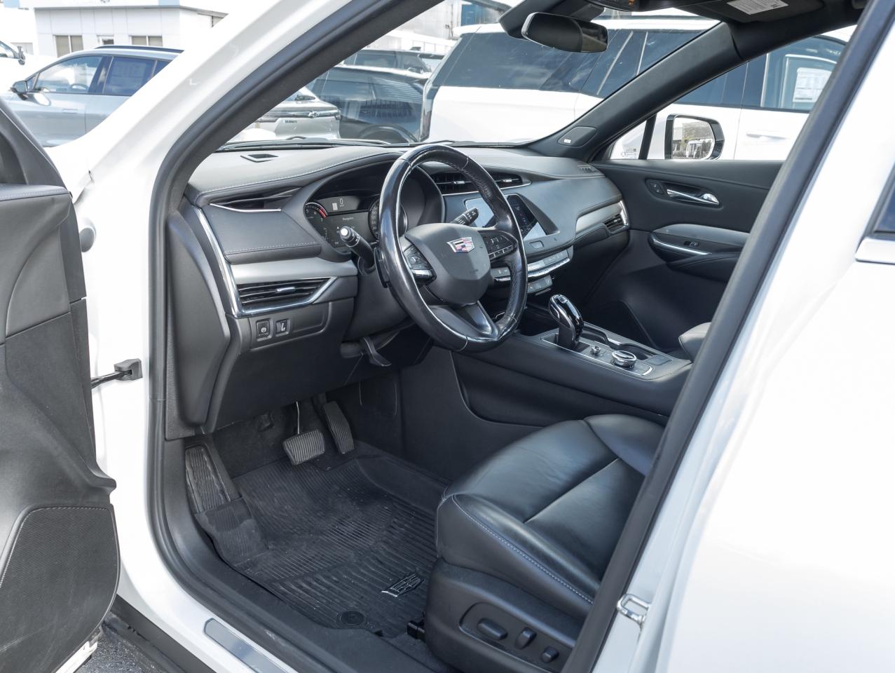 2021 Cadillac XT4 AWD 4dr Premium Luxury Photo