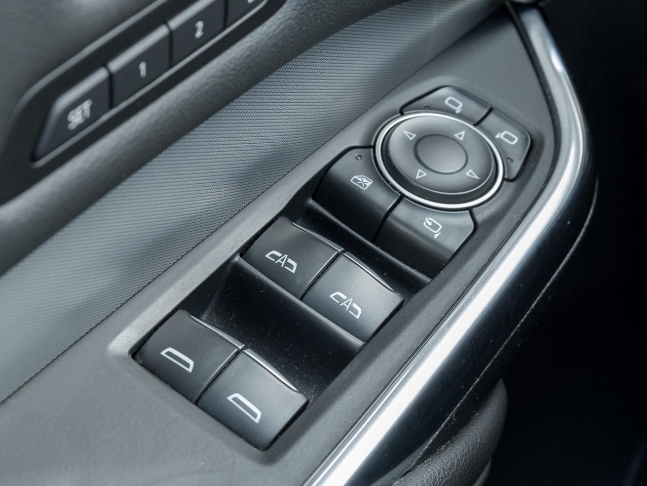 2021 Cadillac XT4 AWD 4dr Premium Luxury Photo