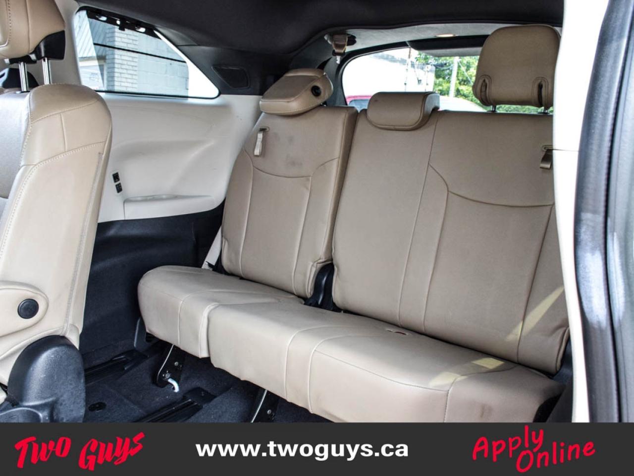 2022 Toyota Sienna 7 Passenger Limited Photo