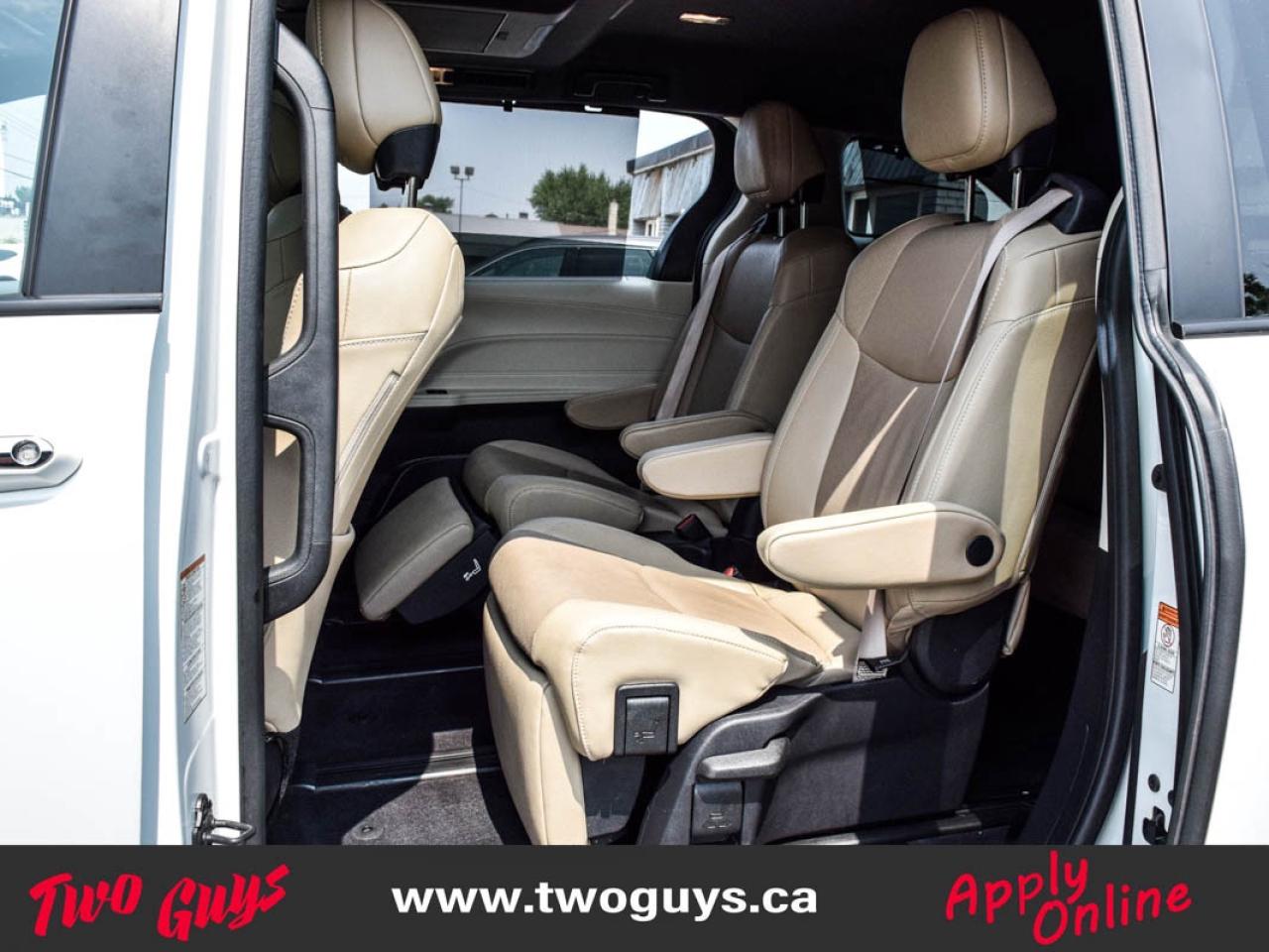 2022 Toyota Sienna 7 Passenger Limited Photo