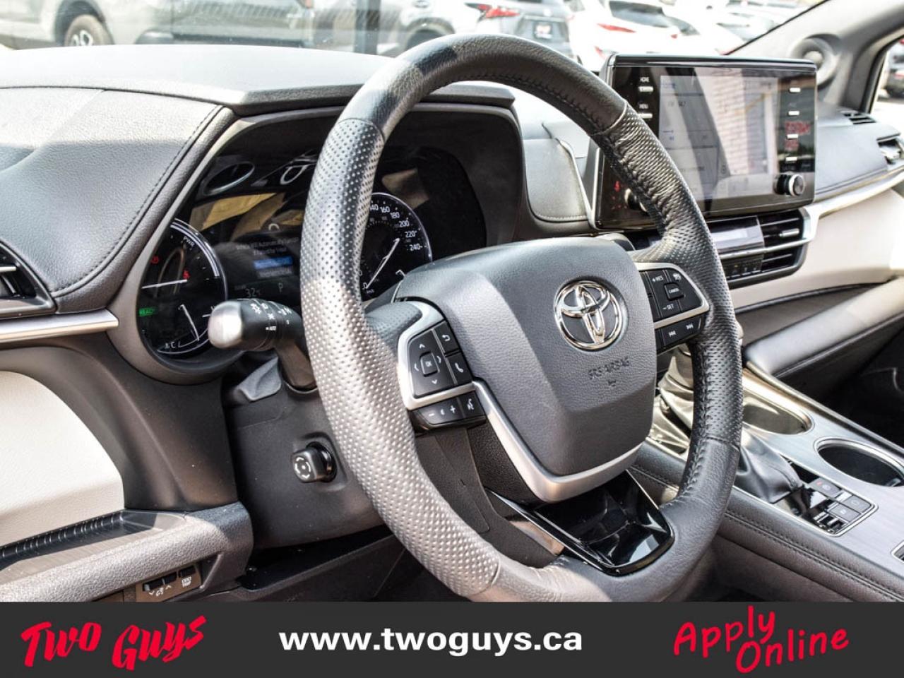 2022 Toyota Sienna 7 Passenger Limited Photo