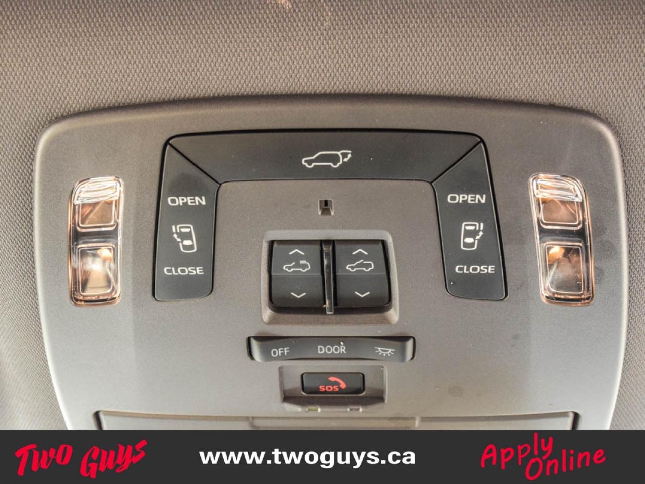 2022 Toyota Sienna 7 Passenger Limited Photo