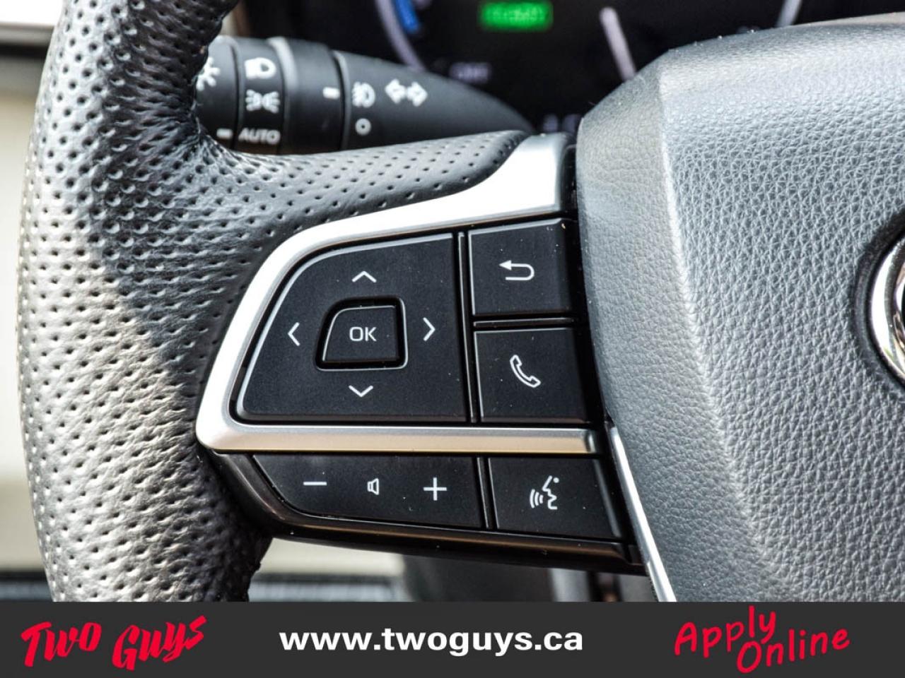 2022 Toyota Sienna 7 Passenger Limited Photo