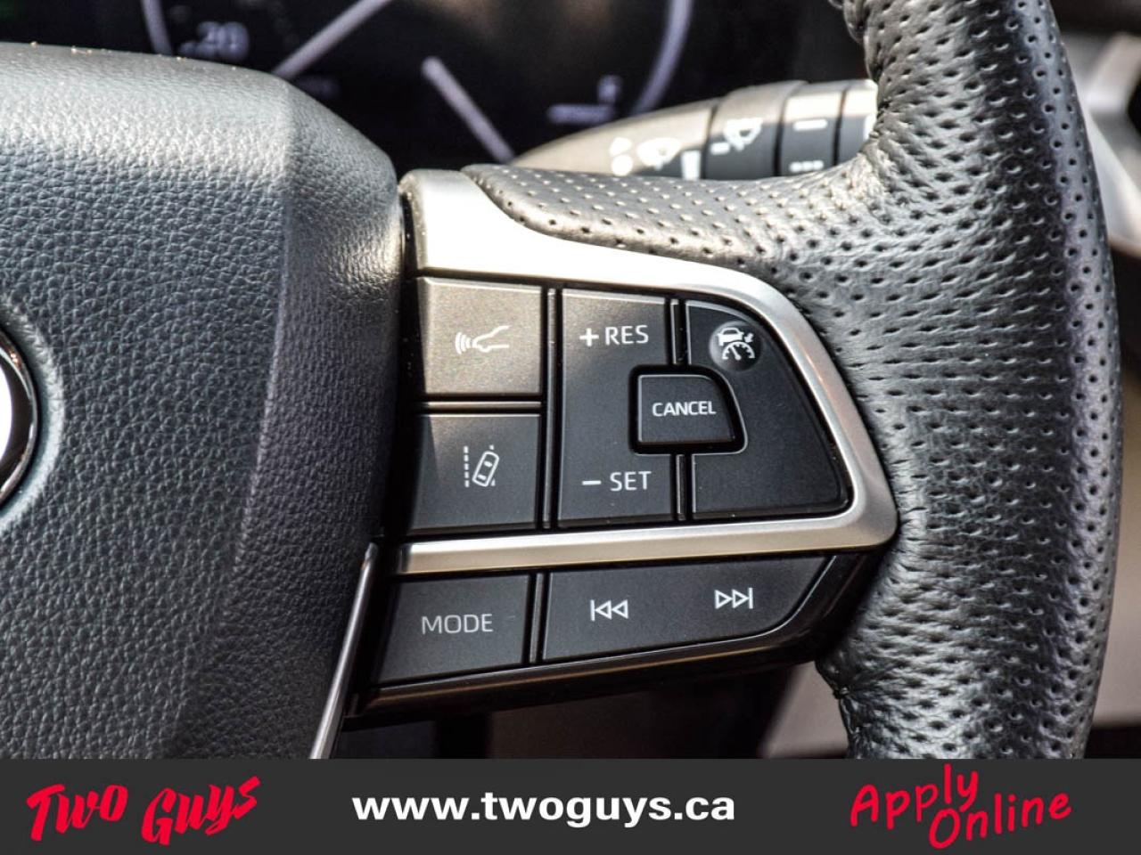 2022 Toyota Sienna 7 Passenger Limited Photo