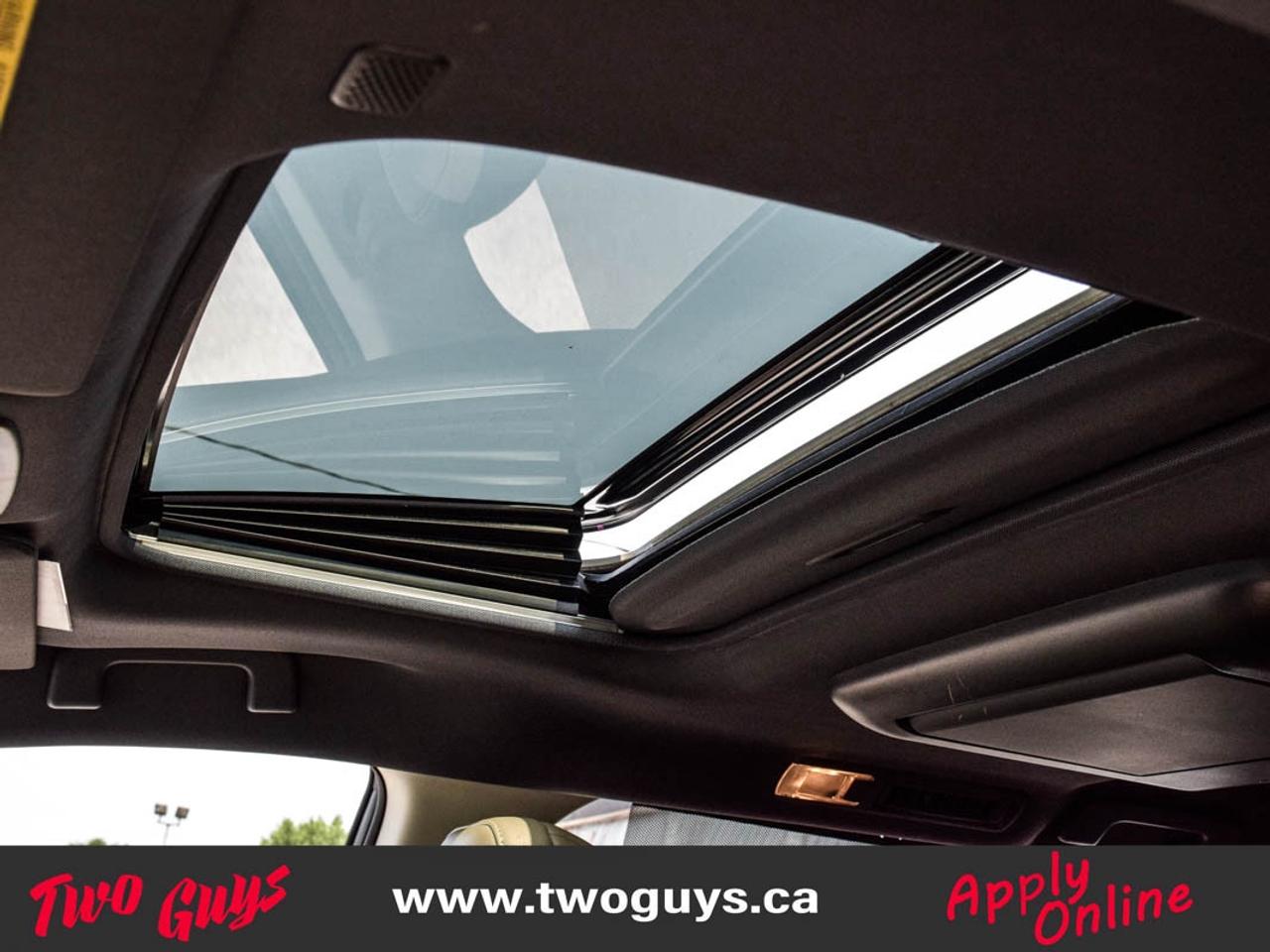 2022 Toyota Sienna Limited AWD   DVD   Htd /Cool Lthr   Sunroof   Nav Photo