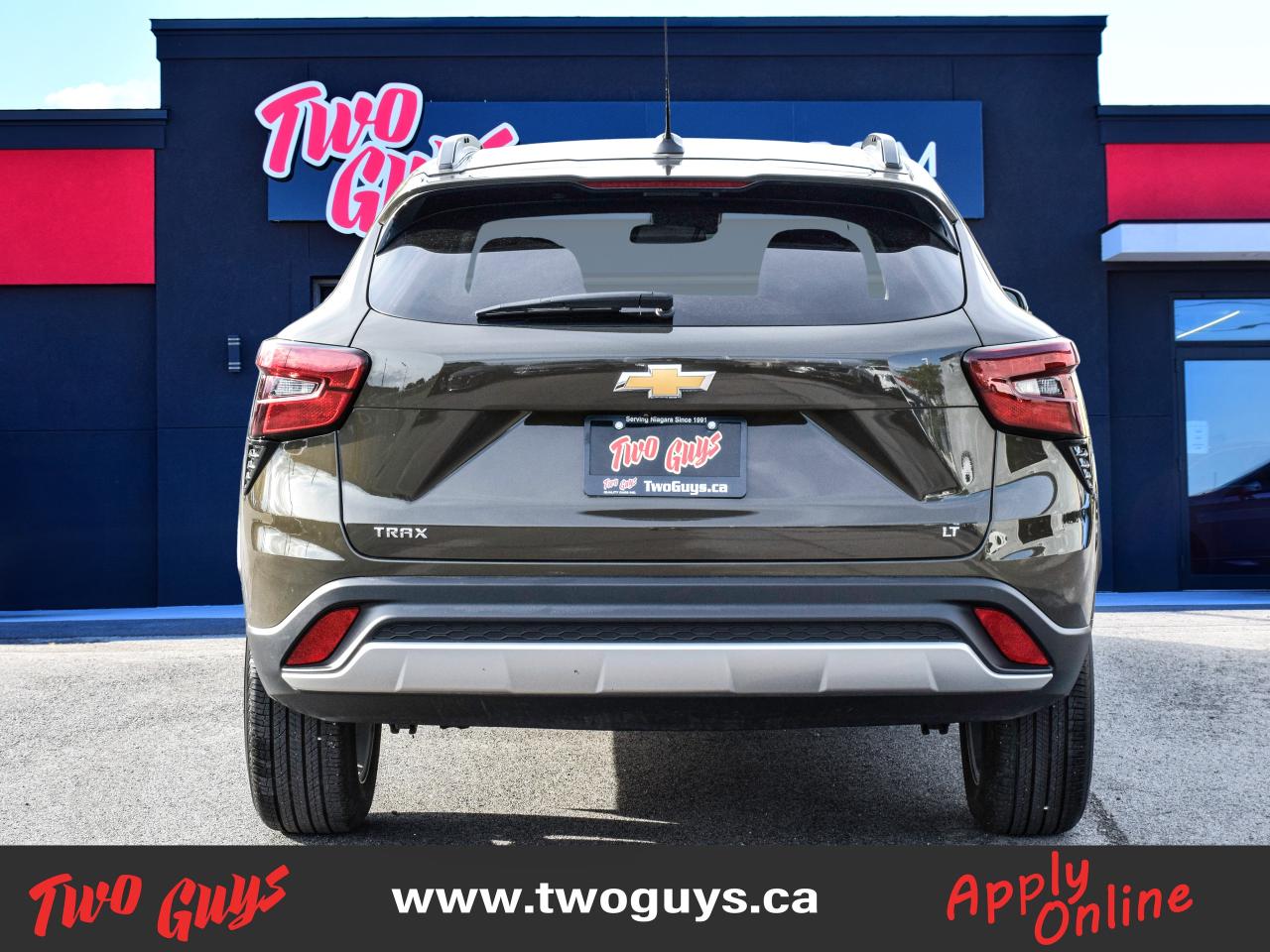 2024 Chevrolet Trax LT   Htd Cloth   Lease Return   Clean CF Photo4