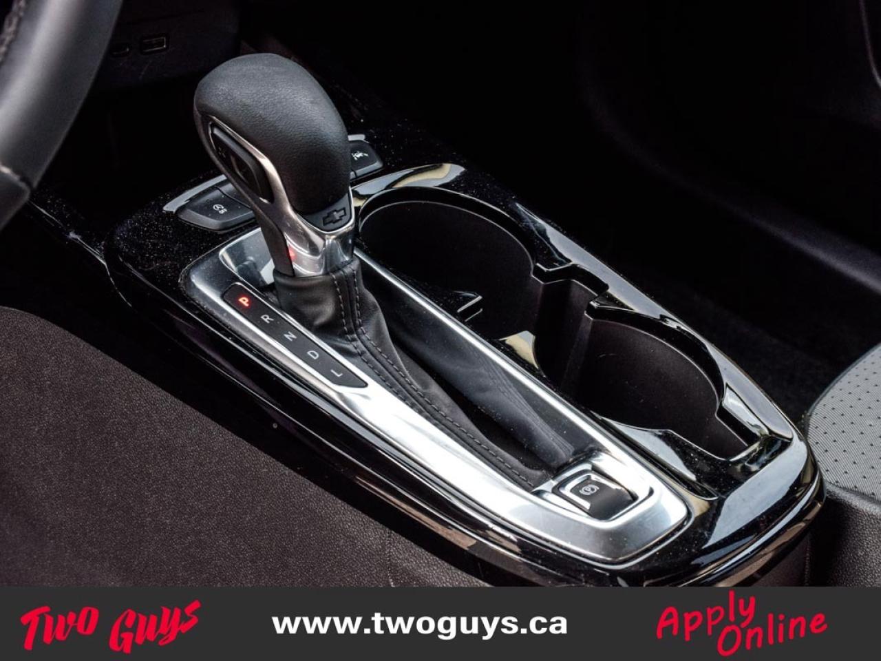 2024 Chevrolet Trax LT   Htd Cloth   Lease Return   Clean CF Photo