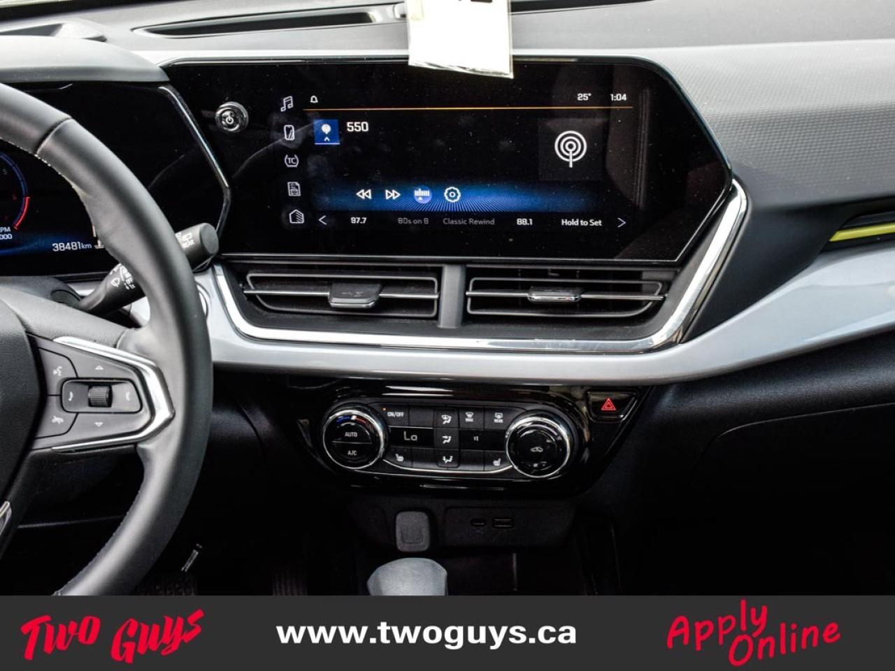 2024 Chevrolet Trax LT   Htd Cloth   Lease Return   Clean CF Photo