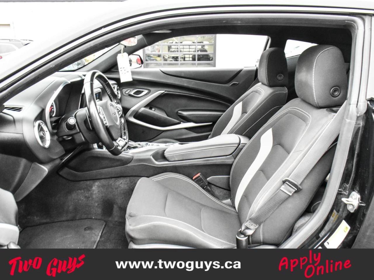 2019 Chevrolet Camaro 1LT RS   2.0L Auto   Sunroof   Cloth Photo