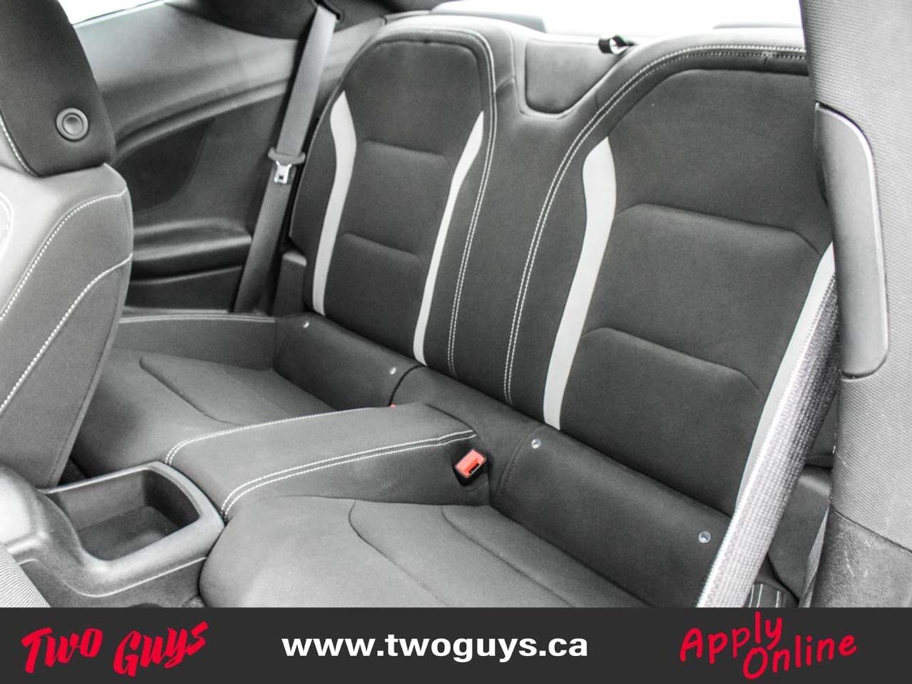 2019 Chevrolet Camaro 1LT RS   2.0L Auto   Sunroof   Cloth Photo