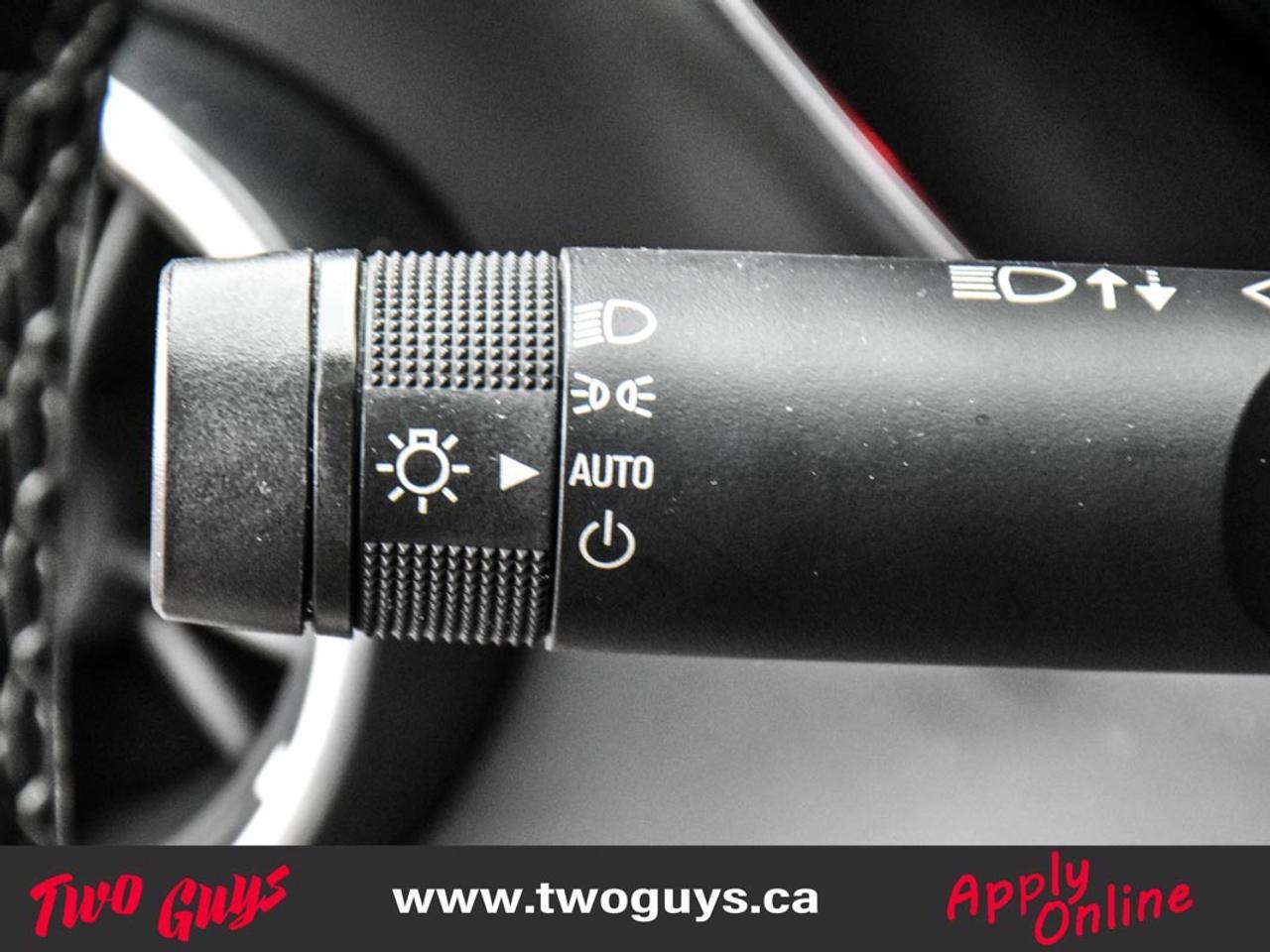 2019 Chevrolet Camaro 1LT RS   2.0L Auto   Sunroof   Cloth Photo