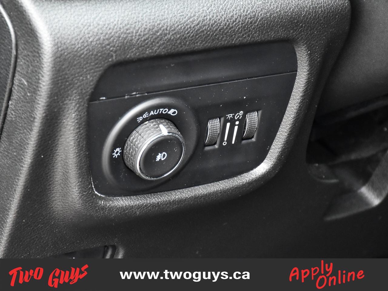 2021 Jeep Grand Cherokee L Limited 3.6L 4WD   Panoroof   Leather   6Pass Photo