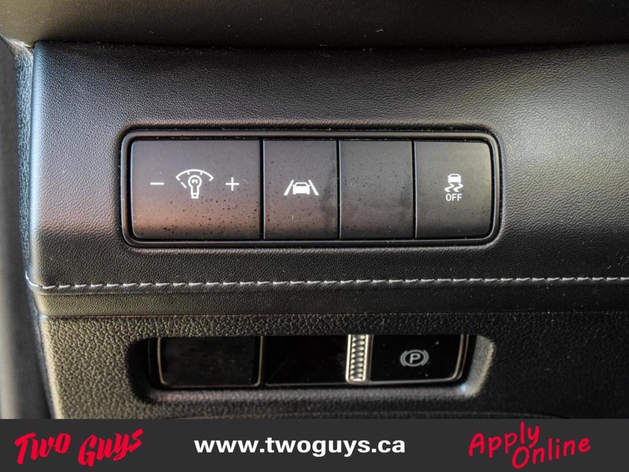 2023 Hyundai Santa Fe Preferred TREND   2.5L AWD   Lthr   Panoroof   Nav Photo