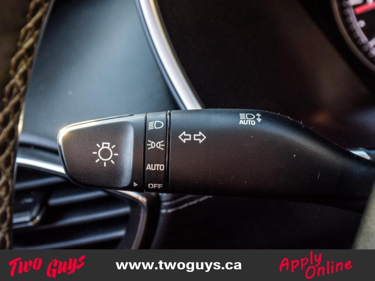 2023 Hyundai Santa Fe Preferred TREND   2.5L AWD   Lthr   Panoroof   Nav Photo