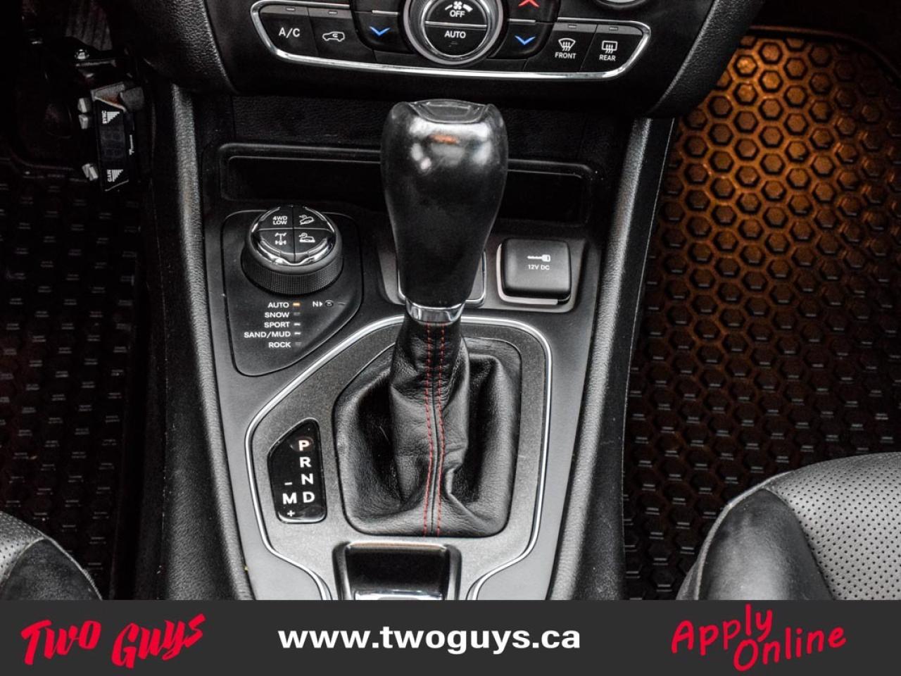 2022 Jeep Cherokee Trailhawk ELITE   3.2L 4WD   Panoroof   Lthr Photo