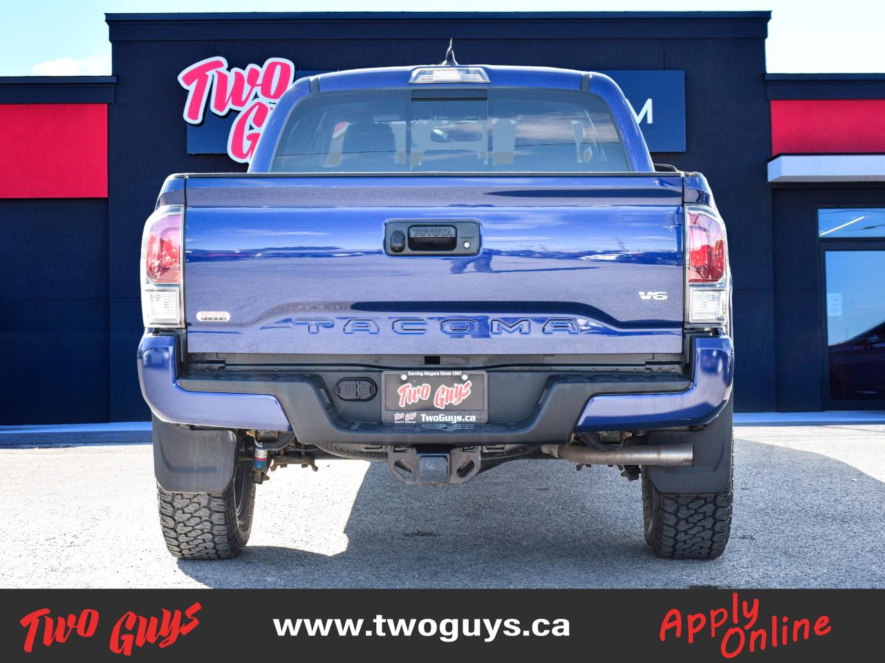 2023 Toyota Tacoma TRD Sport Premium   CREW 4WD   Leather   Sunroof Photo