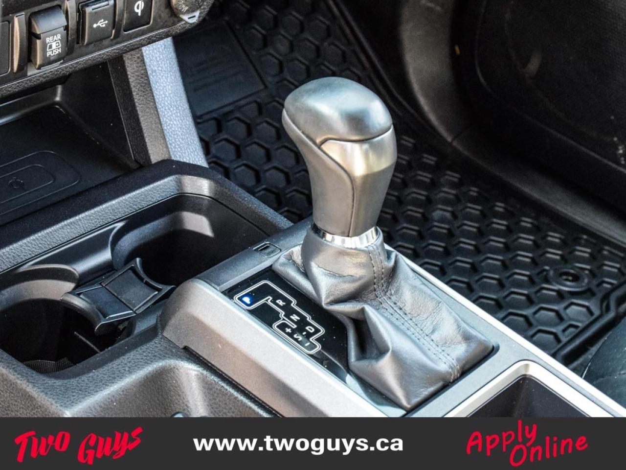 2023 Toyota Tacoma TRD Sport Premium   3.5L Ext 4WD   Leather   Sunro Photo