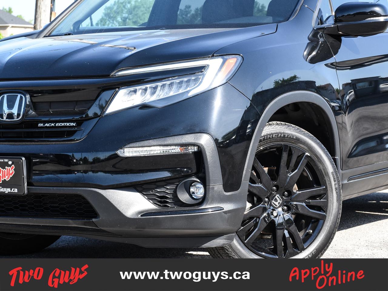 2021 Honda Pilot Black Edition AWD   DVD   Nav   Sunroof   6 Pass Photo