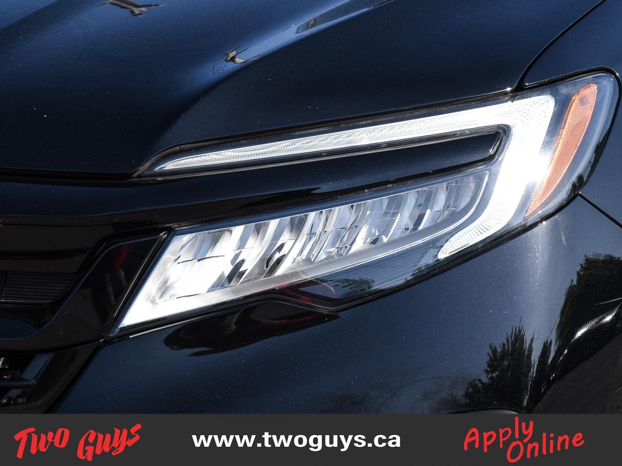 2021 Honda Pilot Black Edition AWD   DVD   Nav   Sunroof   6 Pass Photo