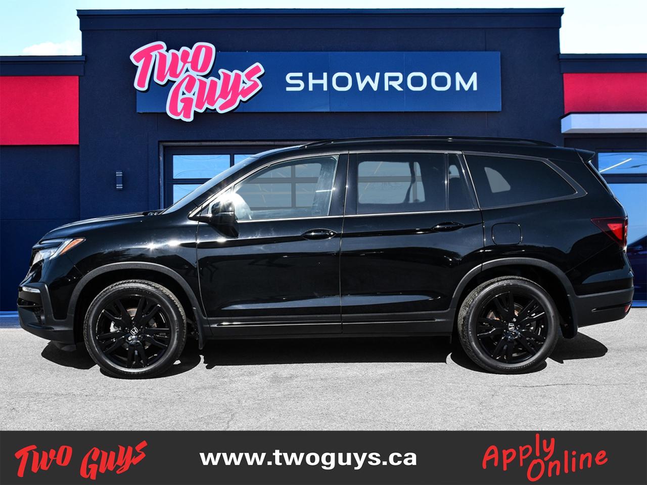 2021 Honda Pilot Black Edition AWD   DVD   Nav   Sunroof   6 Pass Photo