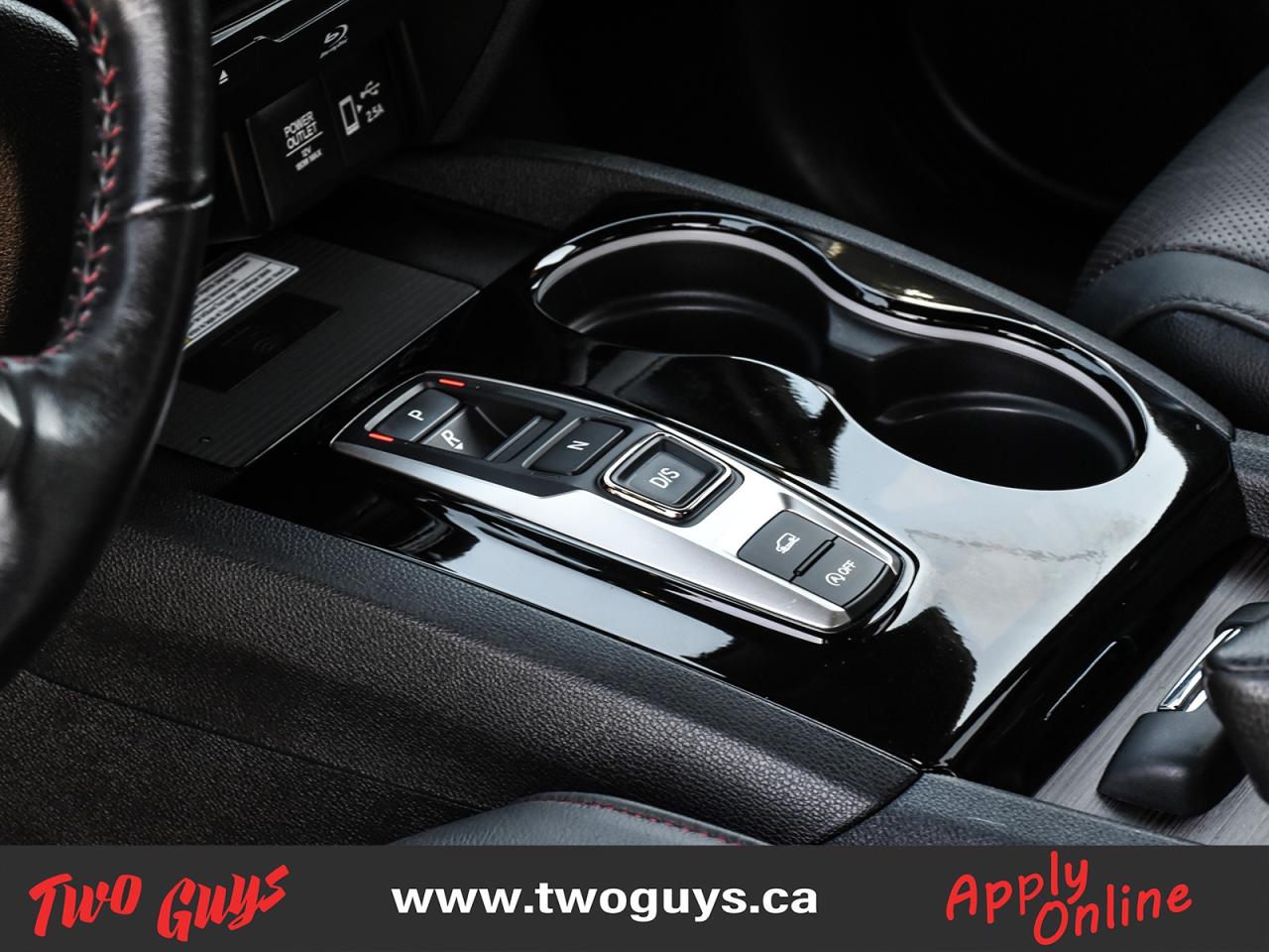 2021 Honda Pilot Black Edition AWD   DVD   Nav   Sunroof   6 Pass Photo