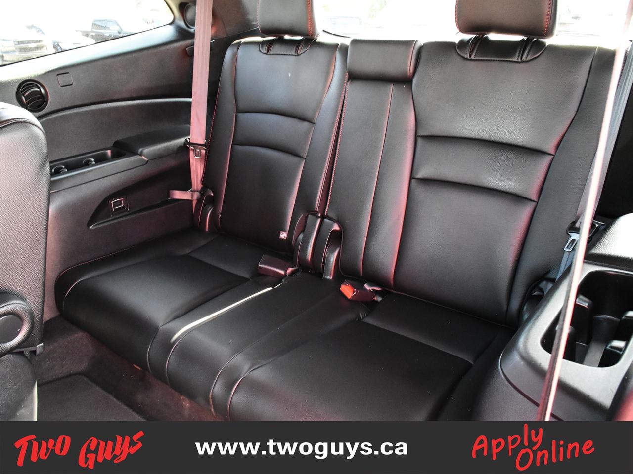 2021 Honda Pilot Black Edition AWD   DVD   Nav   Sunroof   6 Pass Photo