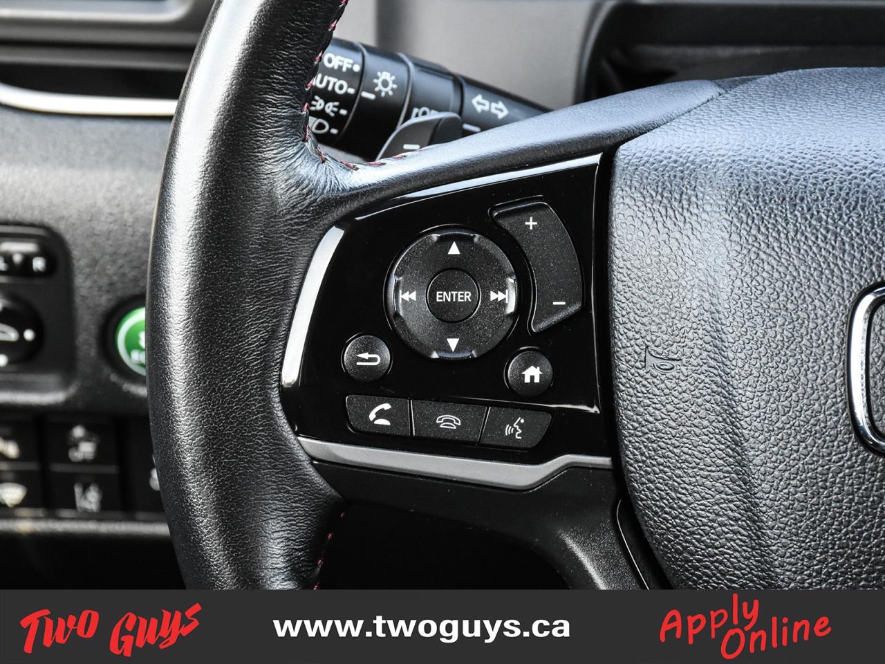 2021 Honda Pilot Black Edition AWD   DVD   Nav   Sunroof   6 Pass Photo