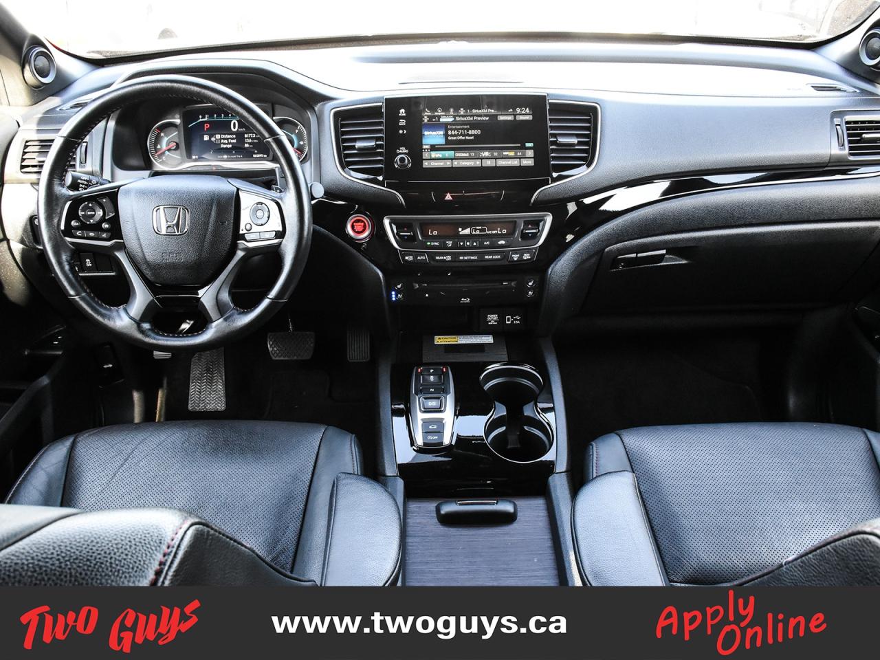 2021 Honda Pilot Black Edition AWD   DVD   Nav   Sunroof   6 Pass Photo