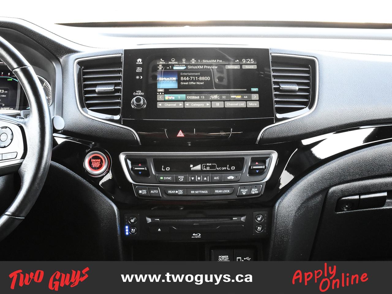 2021 Honda Pilot Black Edition AWD   DVD   Nav   Sunroof   6 Pass Photo