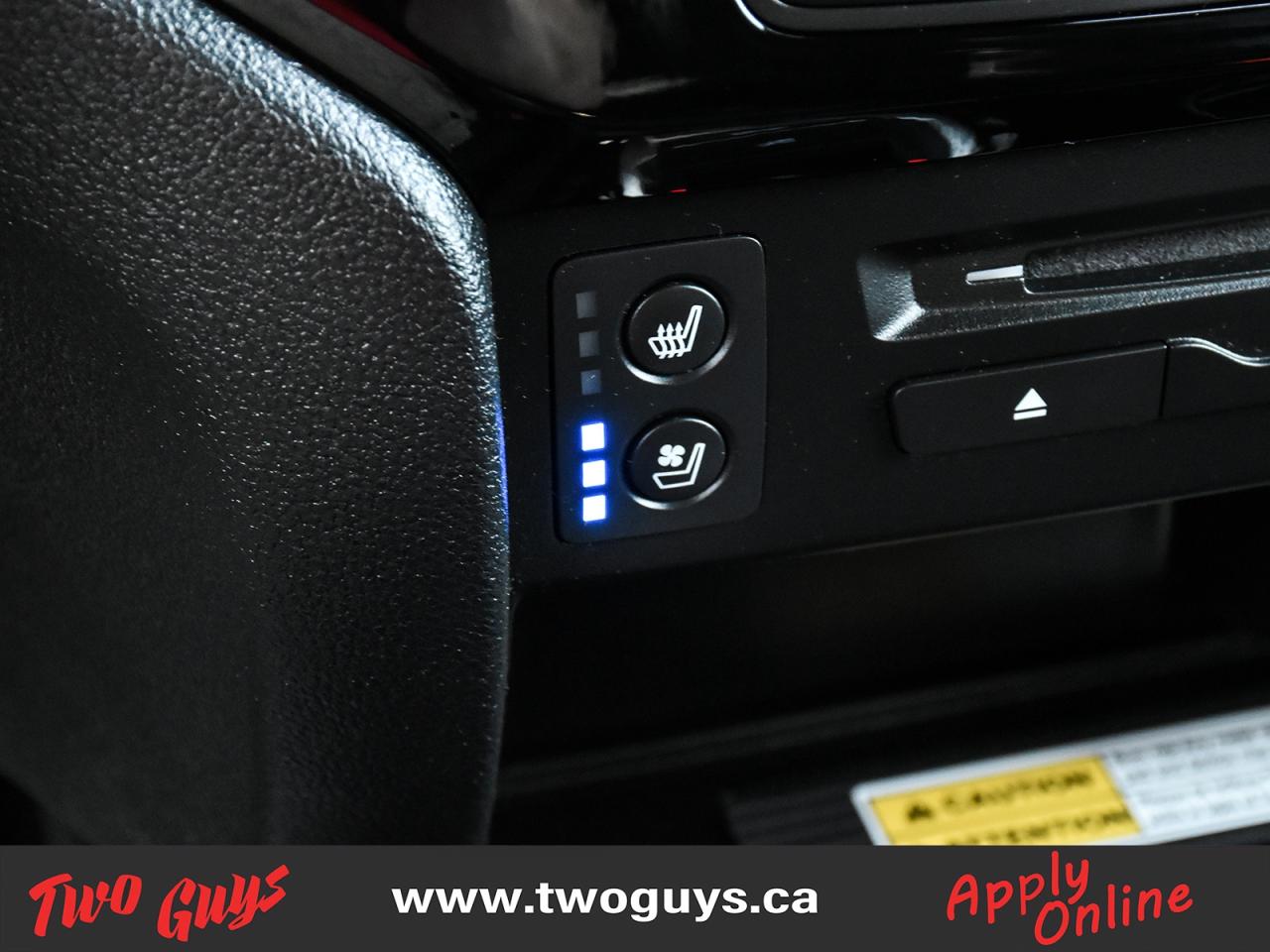 2021 Honda Pilot Black Edition AWD   DVD   Nav   Sunroof   6 Pass Photo