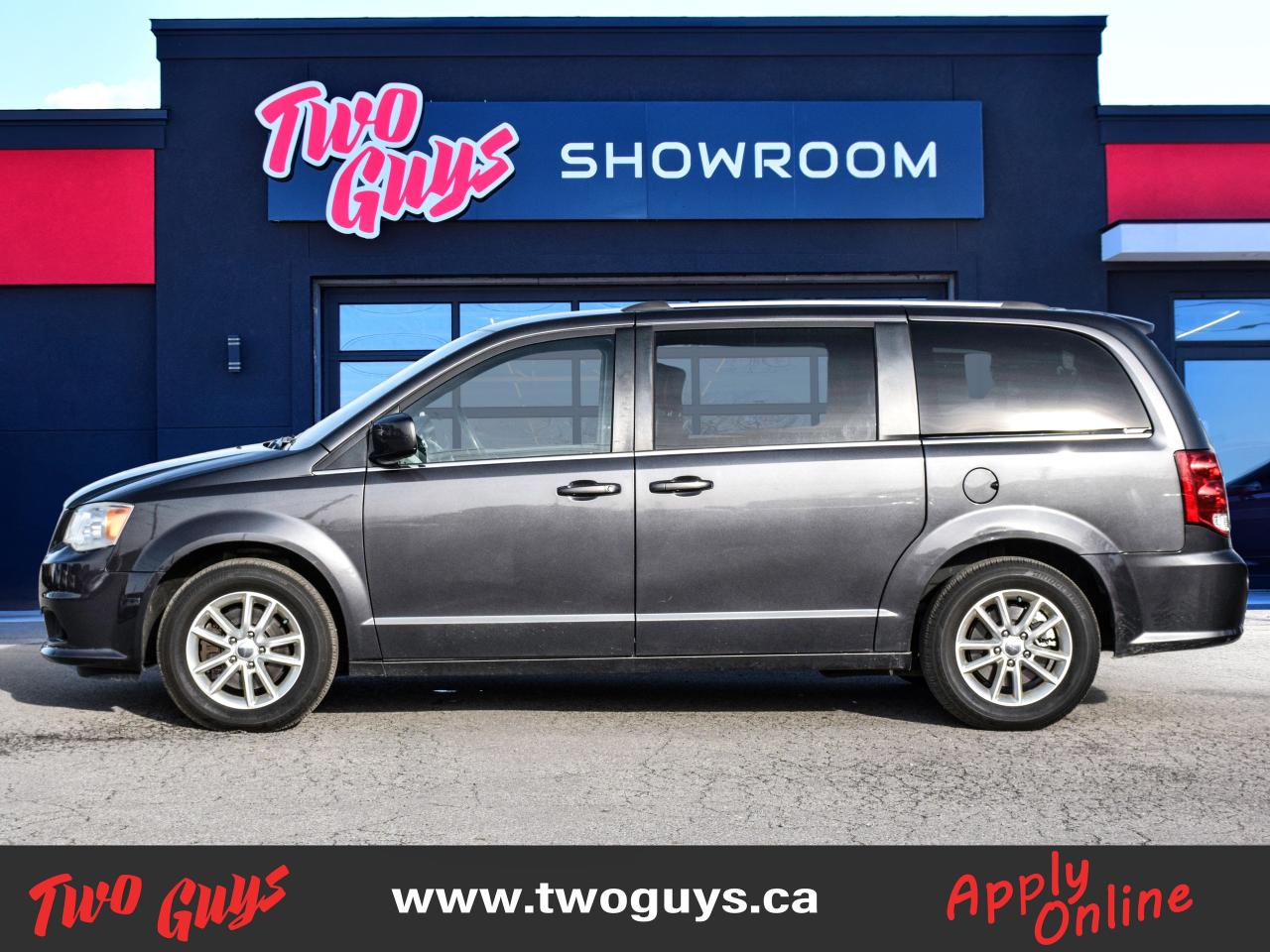 2018 Dodge Grand Caravan SXT Premium Plus 2WD 7 Passenger Back Up Cam DVD Photo2