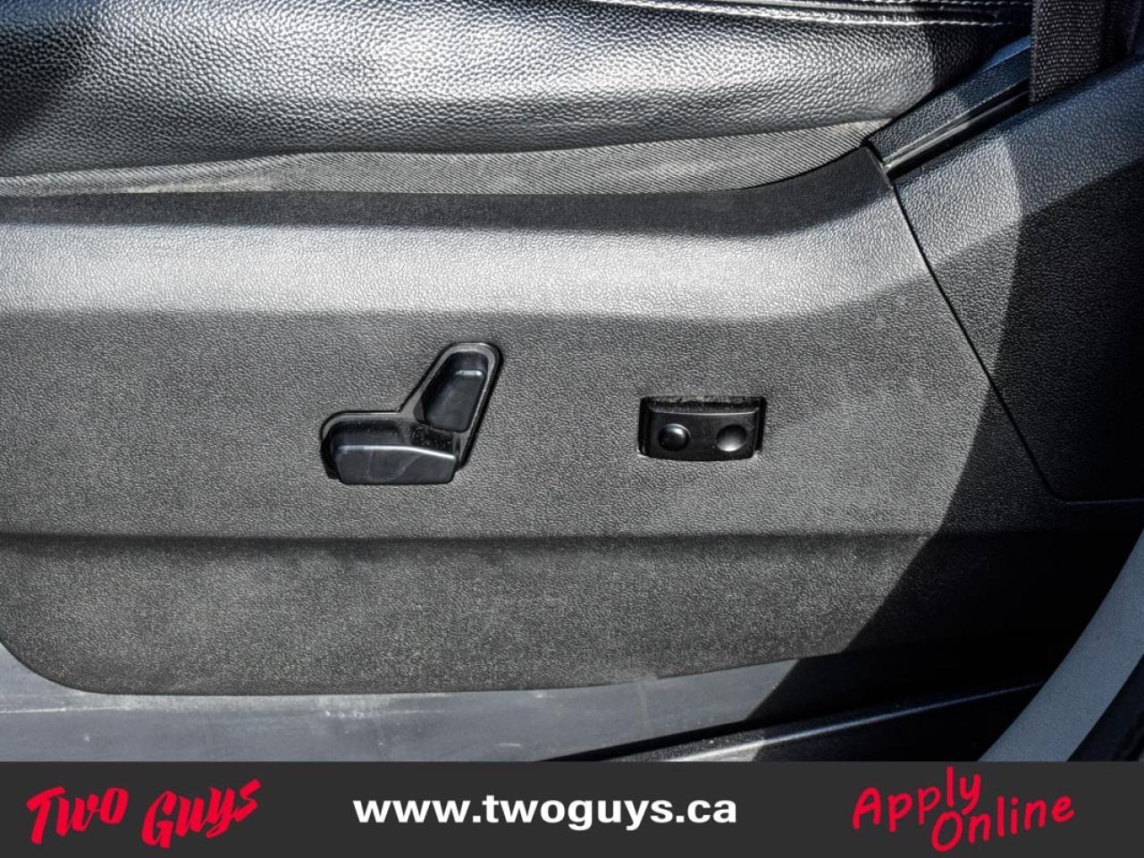 2018 Dodge Grand Caravan SXT Premium Plus 2WD 7 Passenger Back Up Cam DVD Photo