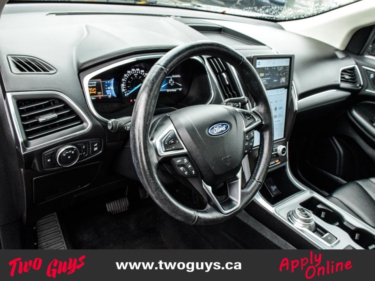 2021 Ford Edge Titanium 2.0L AWD   Panoroof   Nav   Leather Photo