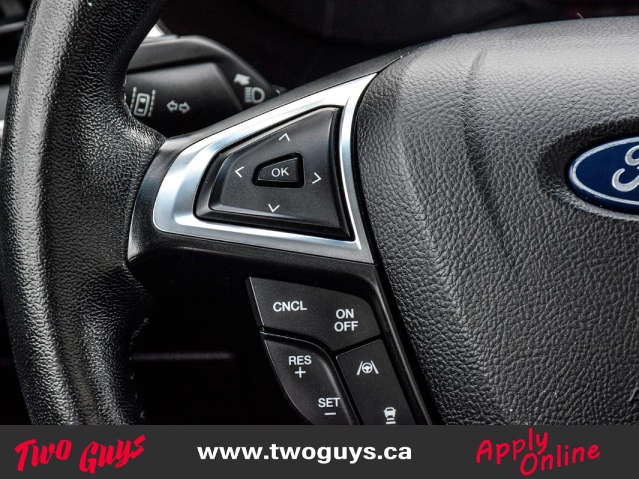 2021 Ford Edge Titanium 2.0L AWD   Panoroof   Nav   Leather Photo