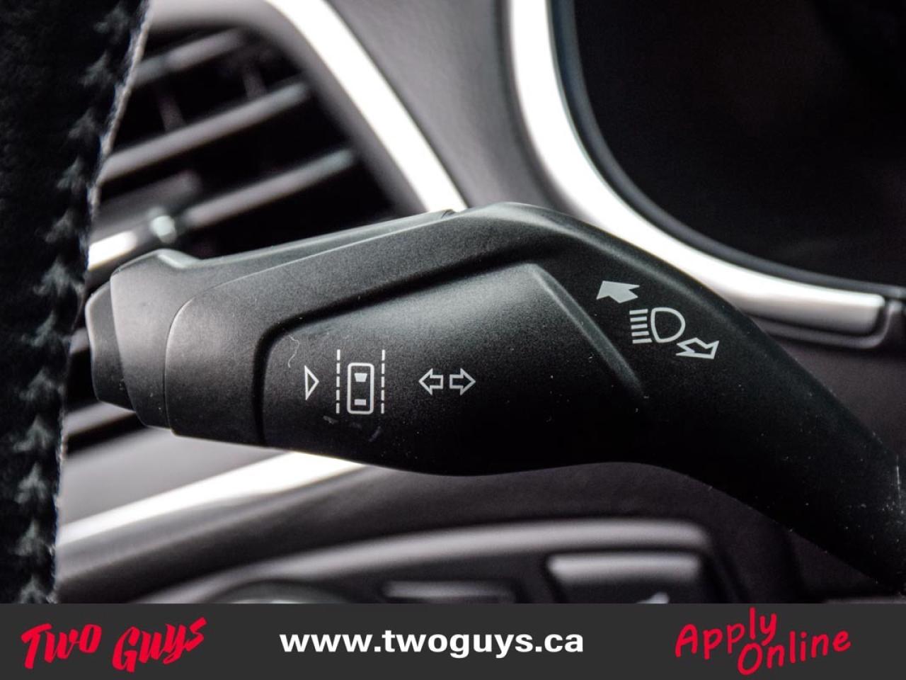 2021 Ford Edge Titanium 2.0L AWD   Panoroof   Nav   Leather Photo