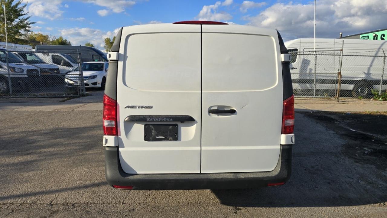2018 Mercedes-Benz Metris Passenger Van Metris Cargo - 135WB - GAS Photo