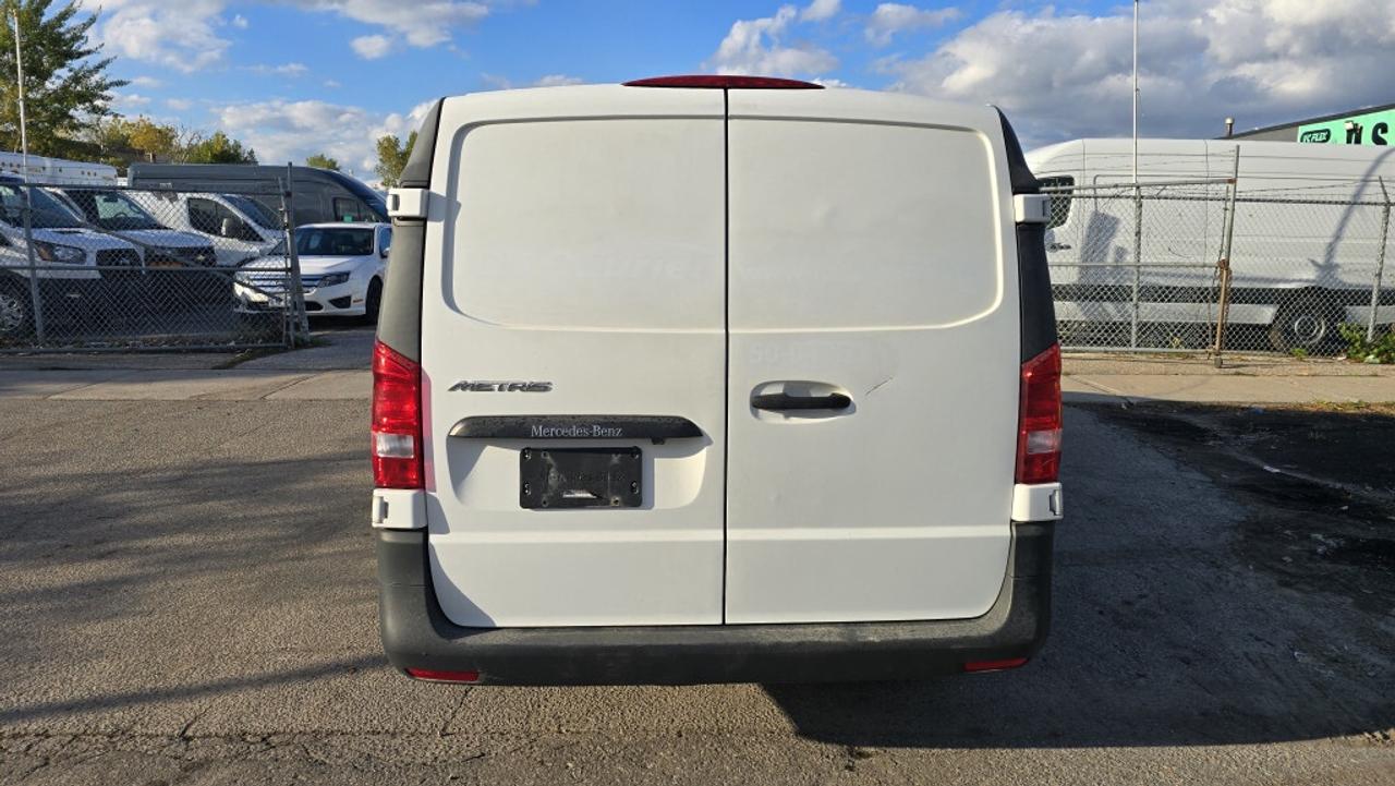 2018 Mercedes-Benz Metris Passenger Van Metris Cargo - 135WB - GAS Photo