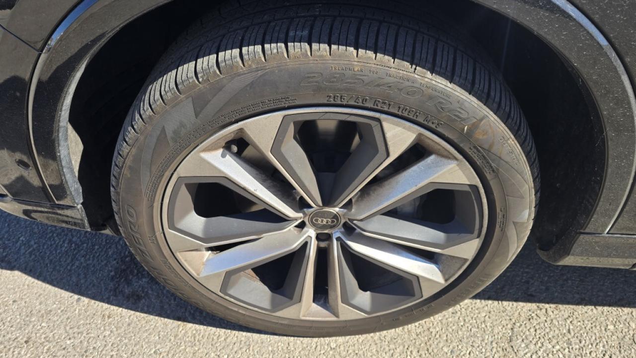 2022 Audi Q7 3.0L V6 - Progressive 7 Passenger - CERTIFIED Photo