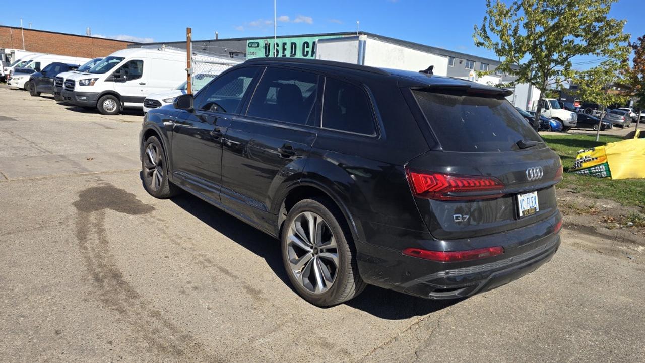 2022 Audi Q7 3.0L V6 - Progressive 7 Passenger - CERTIFIED Photo