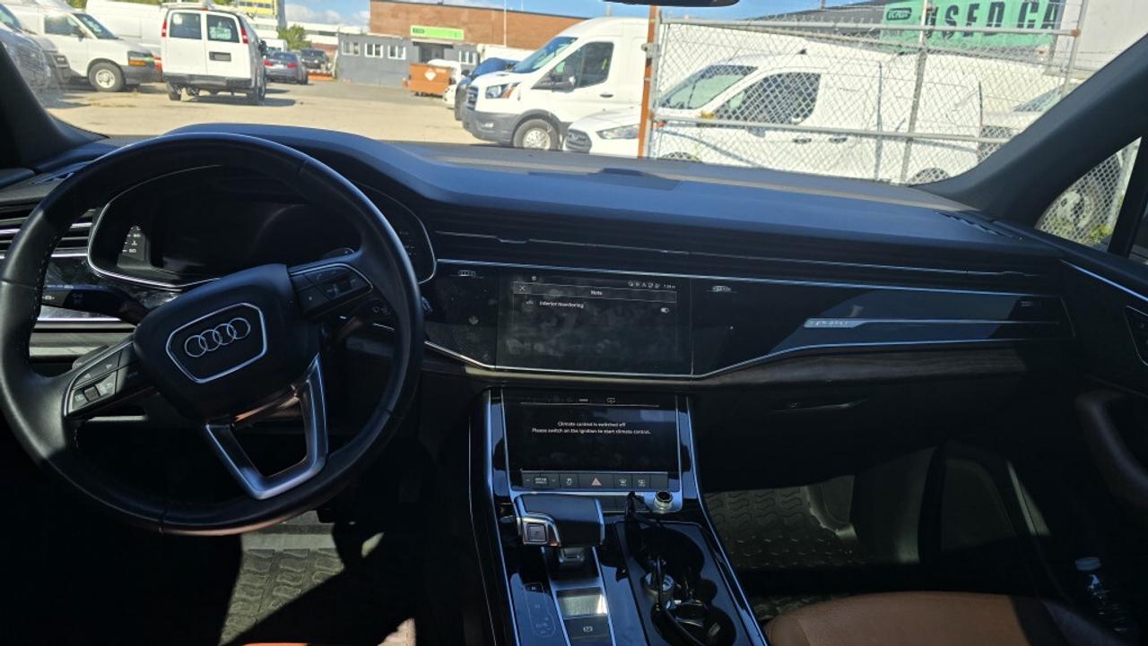 2022 Audi Q7 3.0L V6 - Progressive 7 Passenger - CERTIFIED Photo