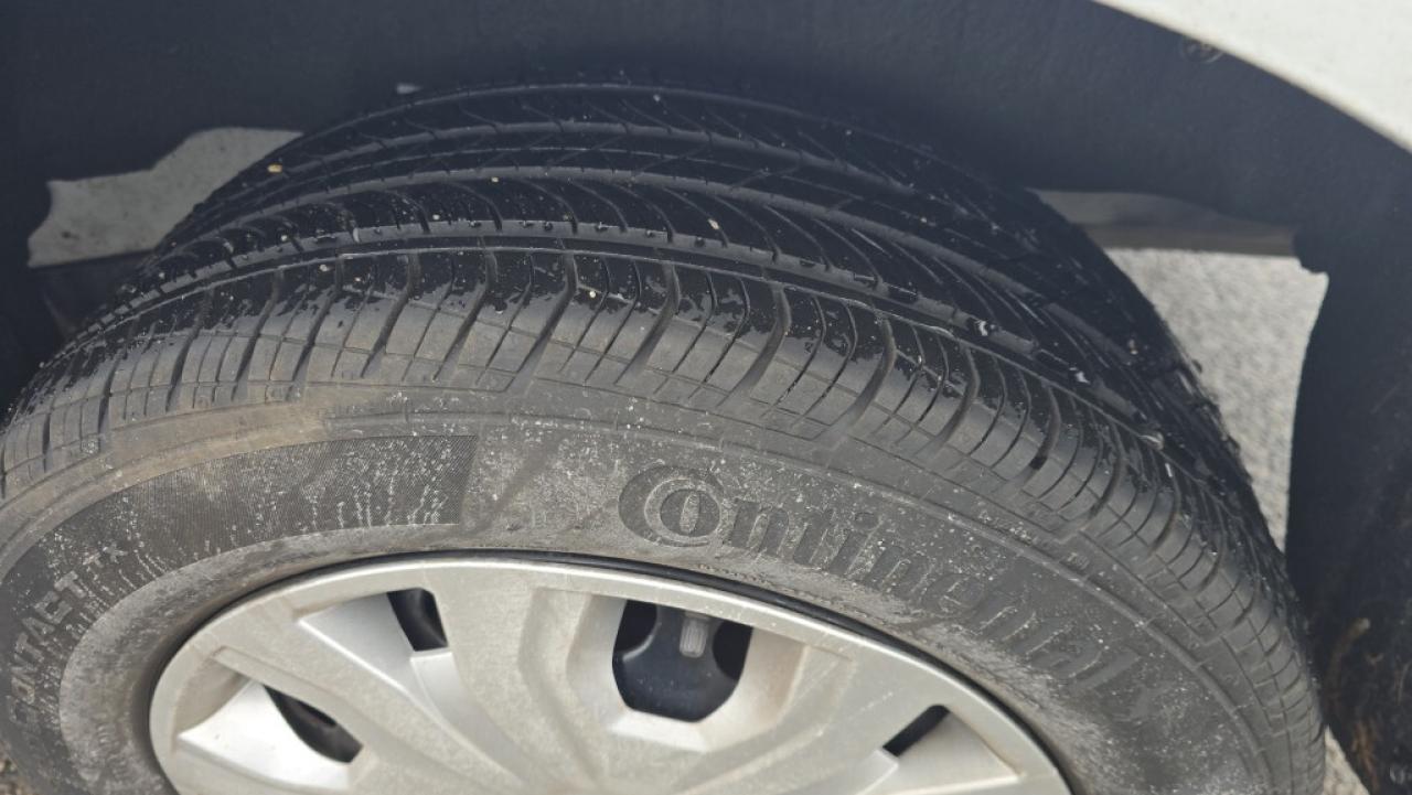 2023 Ford Transit Connect XL - 4Cyl Gas - 1 Owner - Low Km - 2 Sets of Tires Photo