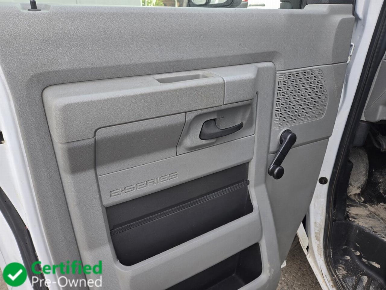 2019 Ford E-450 14Ft Box - ATC Low Temp Reefer + Standby Photo