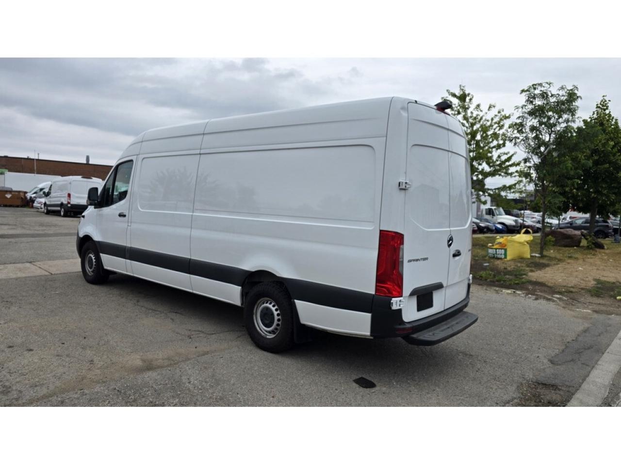 2022 Mercedes-Benz Sprinter Cargo Van 2500 170WB - HighRoof - DIESEL - Highly Optioned Photo
