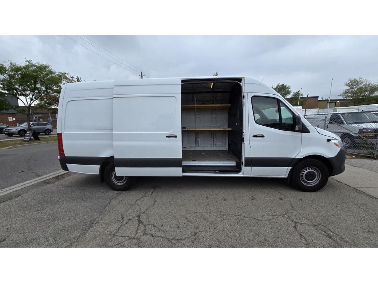 2022 Mercedes-Benz Sprinter Cargo Van 2500 170WB - HighRoof - DIESEL - Highly Optioned Photo