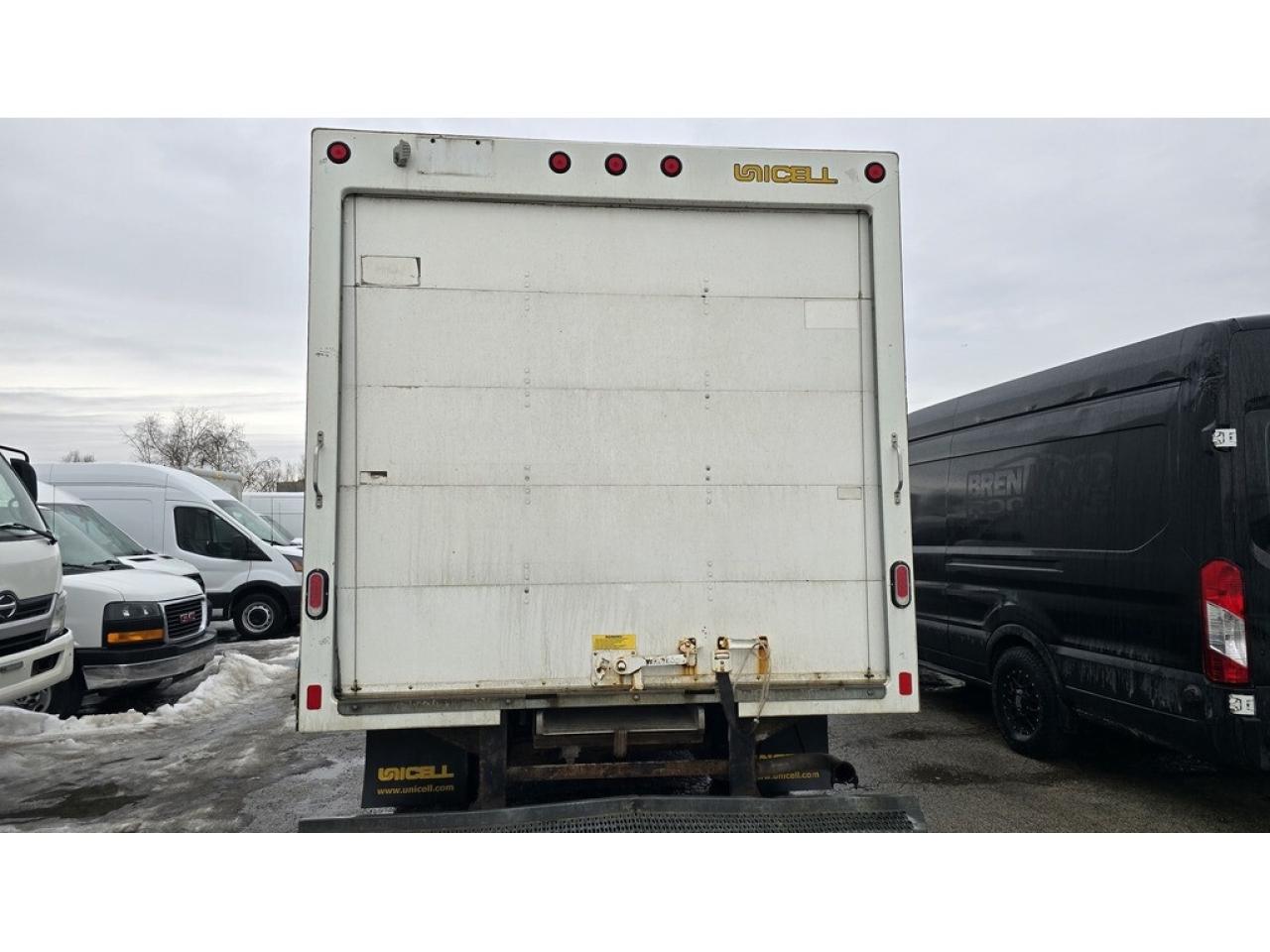 2019 GMC Savana 16Ft Box V8 Gas - Clean Carfax - Certified Photo