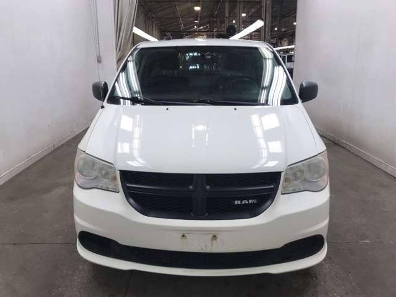 2012 RAM Cargo Van CARGO /  ONLY 151829 KMS !! / FULLY LOADED / CLEAN Photo